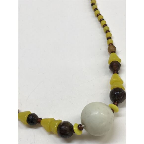 Vintage Yellow and Amber Beaded Necklace Tube Clasp Funky 17" - Picture 5 of 9